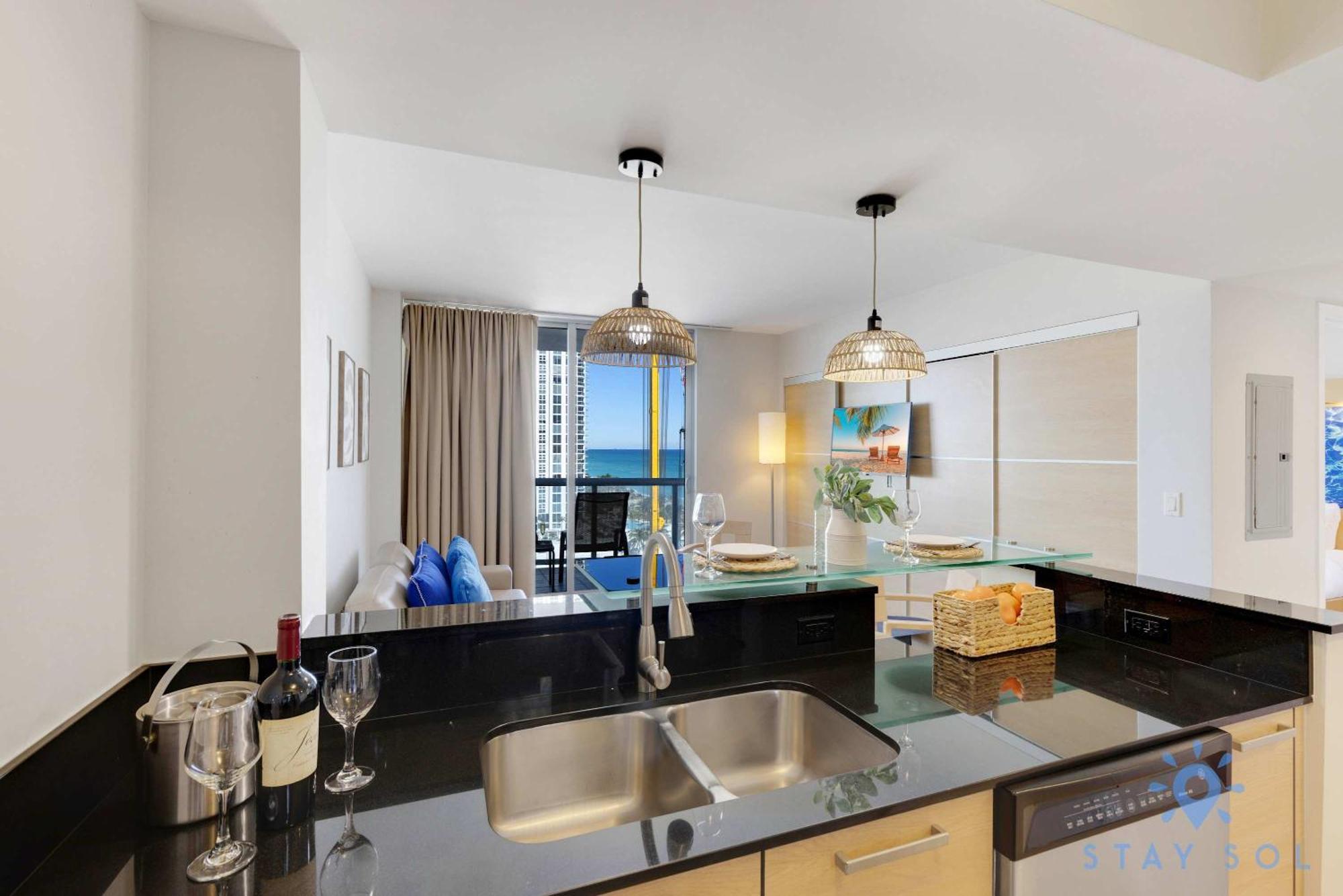 Beachfront Resort - Pool - Ocean View Balcony- Gym Miami Beach Exterior foto